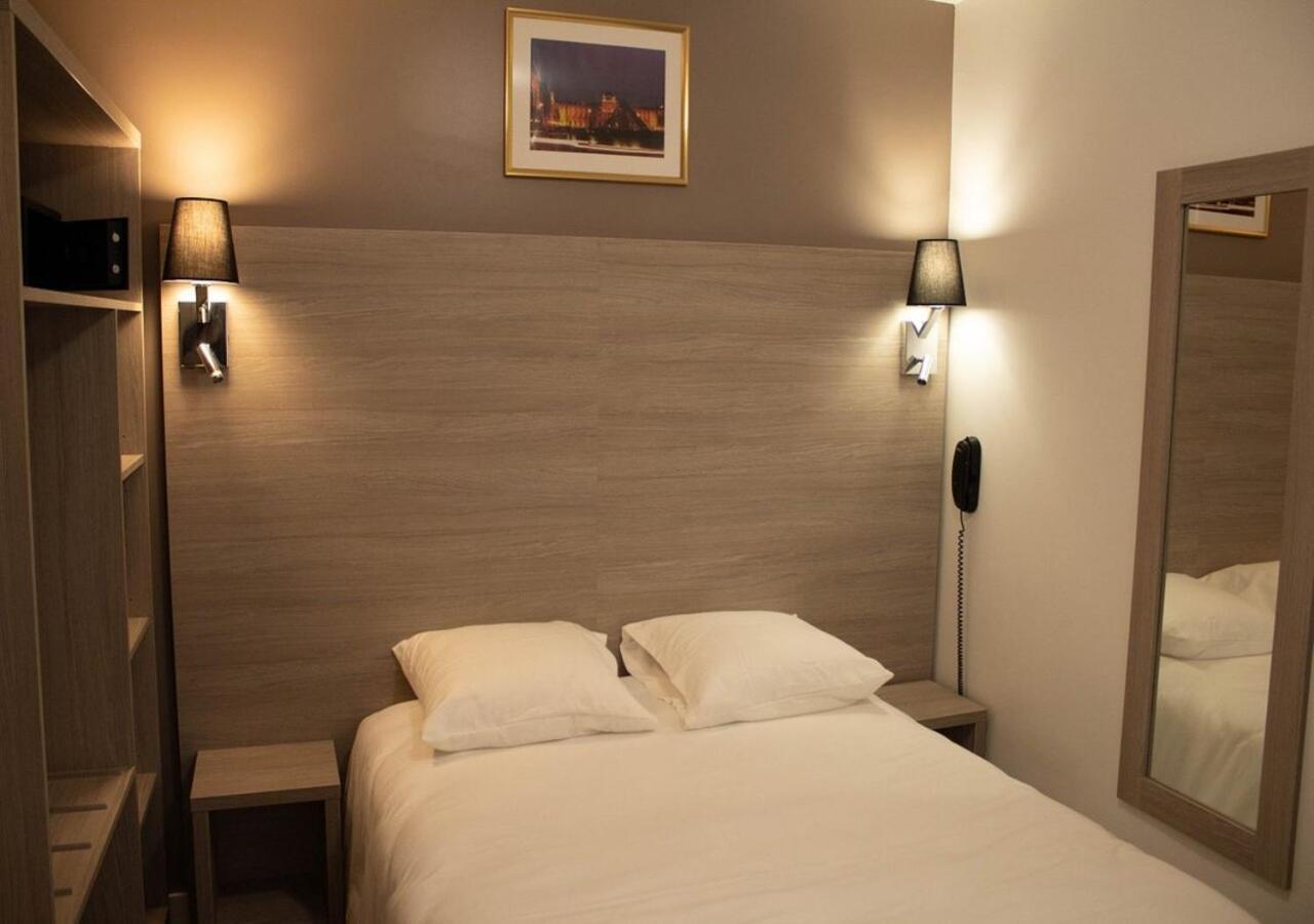 Hotel & Dreams