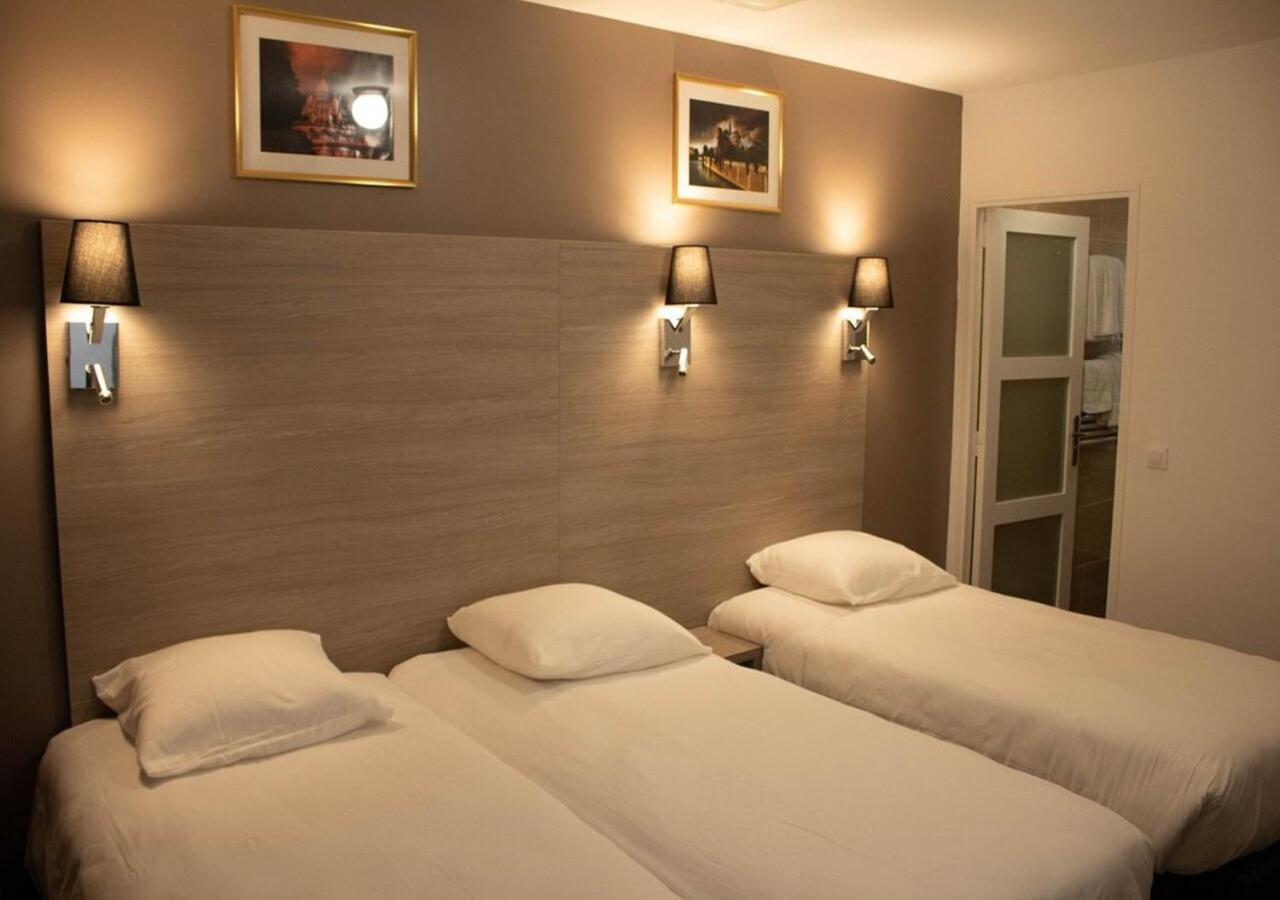 Hotel & Dreams